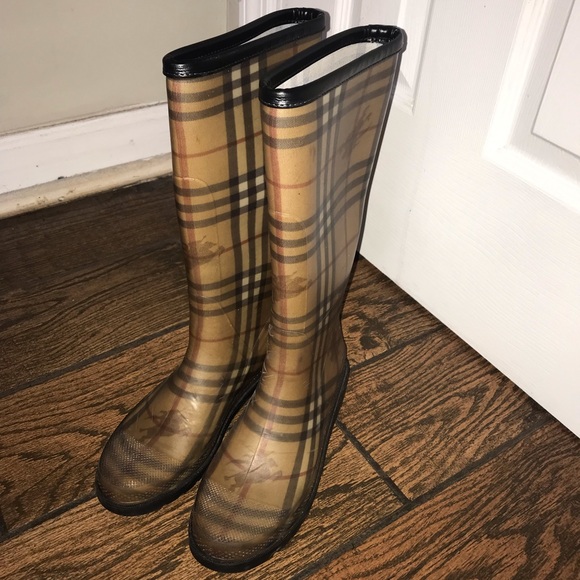 Authentic Burberry Rain Boots Size 39 - Picture 3 of 8